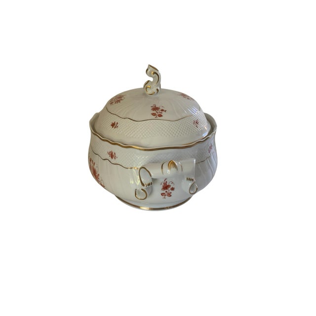 1960s Vintage Hollóháza Hungary Porcelain Covered Soup Tureen - Hand Painted Rust Orange Floral & Gold Trim Pattern Sc / B For Sale - Image 5 of 7
