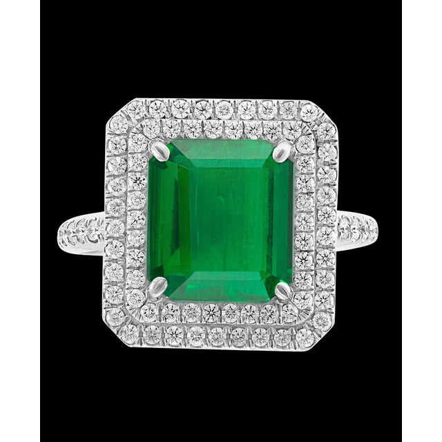 Traditional 4 Carat Emerald Cut Colombian Emerald and Diamond Platinum Ring Estate For Sale - Image 3 of 18