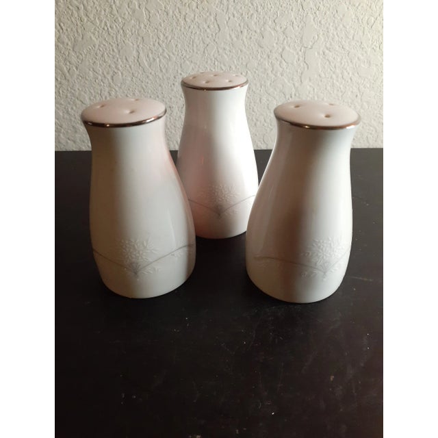 Vintage Noritake Gilded Salt & Pepper Shakers- Set of 3 For Sale In Dallas - Image 6 of 7