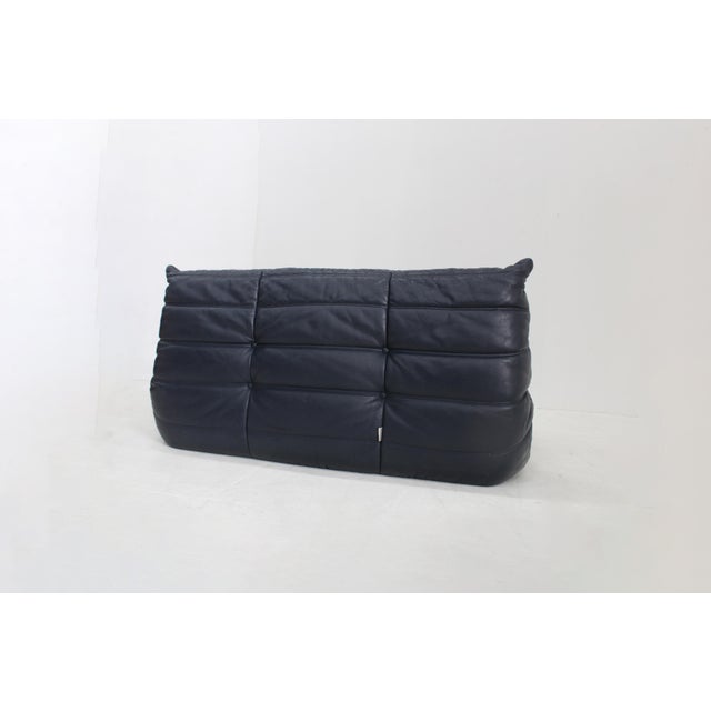 Vintage Togo Two-Seater Sofa in Blue Leather by Michel Ducaroy for Ligne Roset, 1990s For Sale - Image 6 of 10