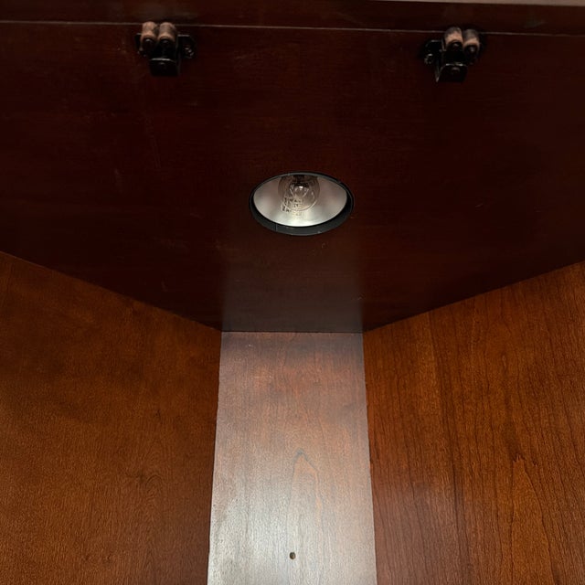 1990s Thomasville Corner China Cabinet For Sale In Washington DC - Image 6 of 12