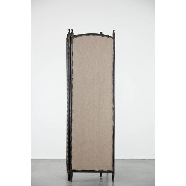 We are offering this beautiful antique restored bentwood Art Nouveau room divider from the late 19th century in Thonet...