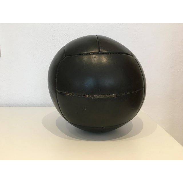 Black Vintage Leather 4kg Medicine Ball, 1930s For Sale - Image 8 of 9