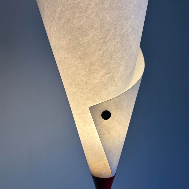 Floor Lamp Model Calla by Marcello Cuneo for Valenti Luce, in Flawless conditions. Designed 1970 to 1979 This piece has an...