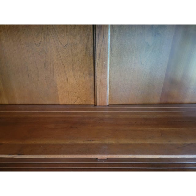 1971 Pennsylvania House Solid Cherry Colonial China Cabinet Hutch (Van Sciver Retailer) For Sale - Image 13 of 15