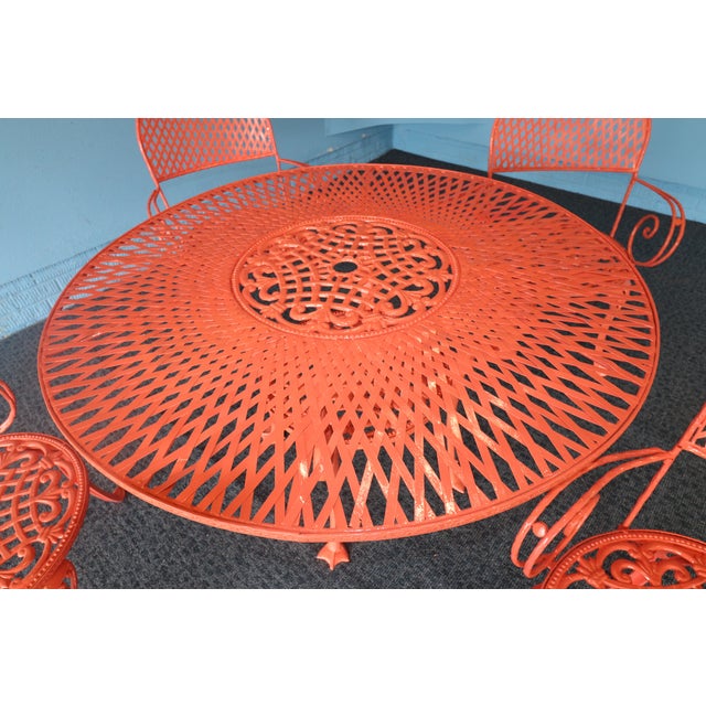 Salmon Vintage 1950s Swan-Themed Wrought Iron Patio Set – American Foundry, Attributed For Sale - Image 8 of 12
