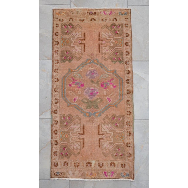 1960s Low Pile Hand Knotted Turkish Small Rug Faded Mat Accent Rug - 21'' X 45'' For Sale - Image 13 of 16