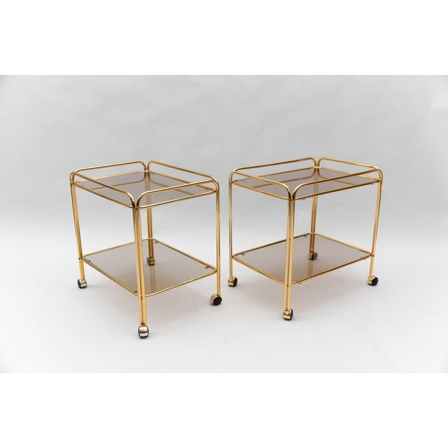 We have two identical serving trolleys. You are bidding on one of them here, the other is also listed here on the platform.