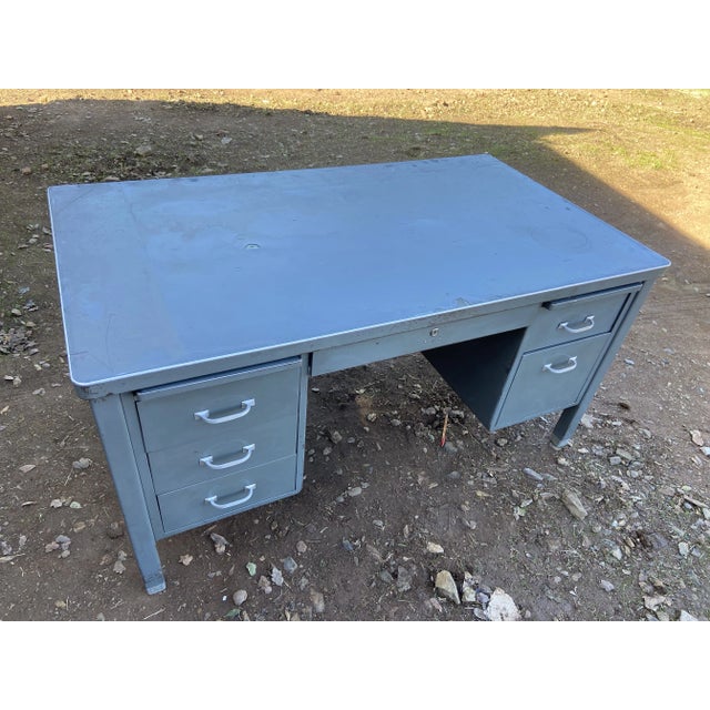 Stone Gray 1950s Vintage Mid Century Modern Metal Tanker Desk For Sale - Image 8 of 12