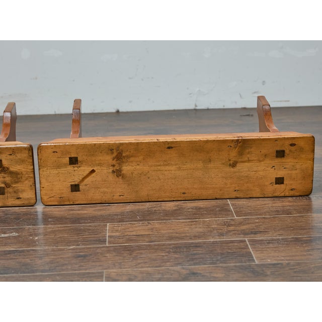 Pair of Rustic American Pine Benches, Circa 1920 – Farmhouse Entryway Seating For Sale - Image 11 of 11