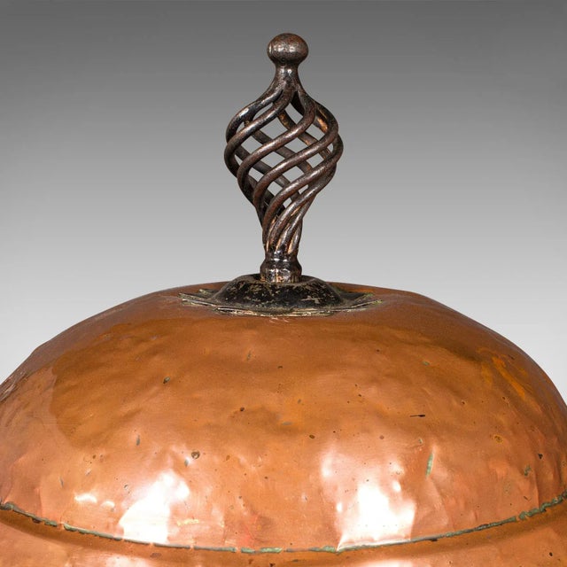 Copper 1890s Victorian Antique Arts and Crafts Fireside Bin, English, Copper, Log, Coal For Sale - Image 8 of 12