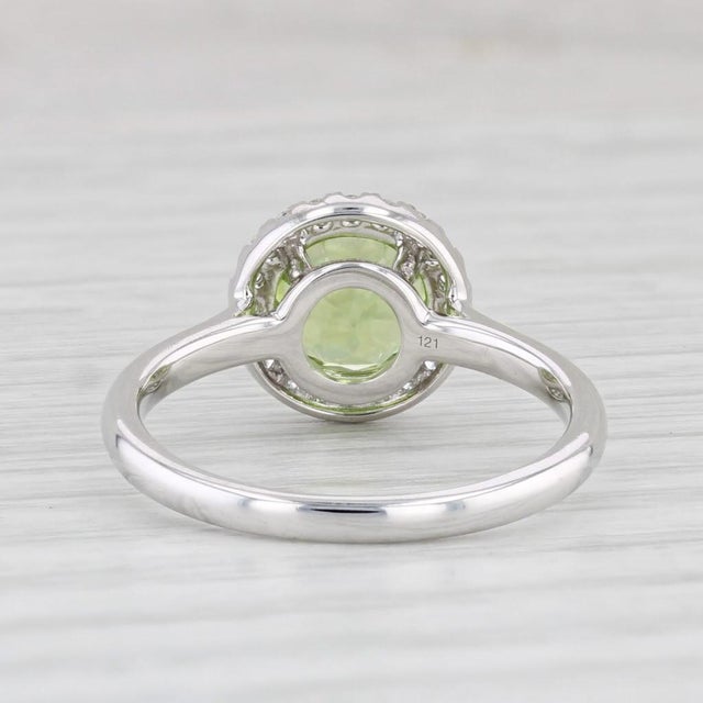 New 1.60ctw Round Peridot Diamond Halo Ring 14k White Gold Size 6.5 Engagement For Sale - Image 4 of 8