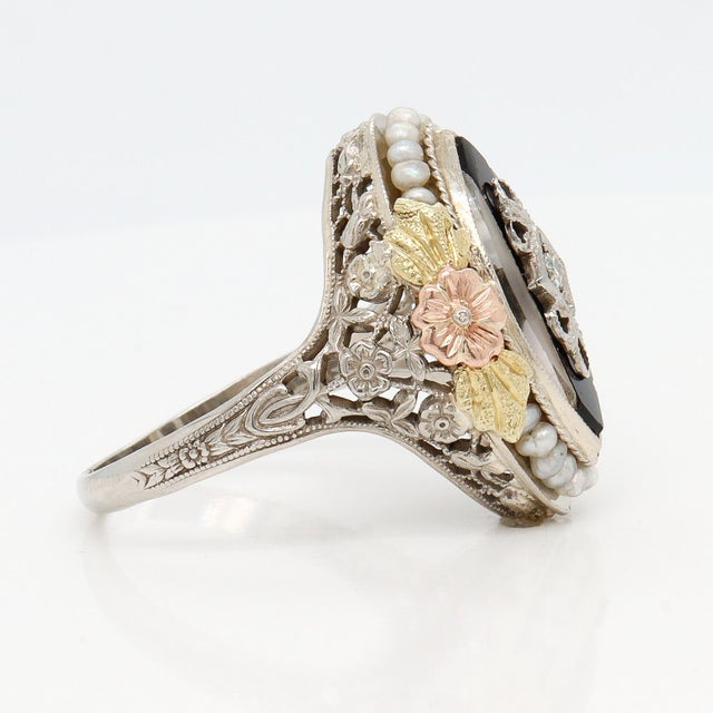 Silver Art Deco 14k Gold, Diamond, Seed Pearl, Rock Crystal, and Onyx Filigree Cocktail Ring For Sale - Image 8 of 11