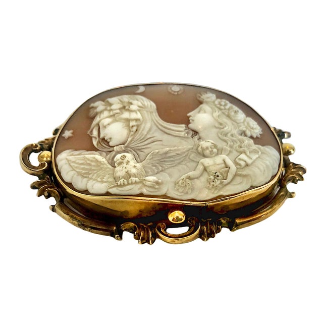 Victorian Antique Shell Cameo Brooch Depicting Mythological Night and Day, With Original Case For Sale - Image 3 of 11