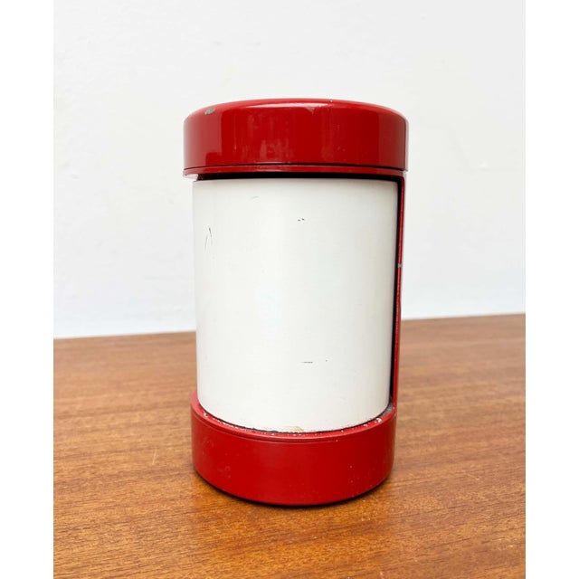 Mid-Century Modern Italian Space Age Red Model Laura Table Lamps by Olaf Von Bohr and Diego Valenti for Valenti Luce Milano, 1960s, Set of 2 For Sale - Image 6 of 18