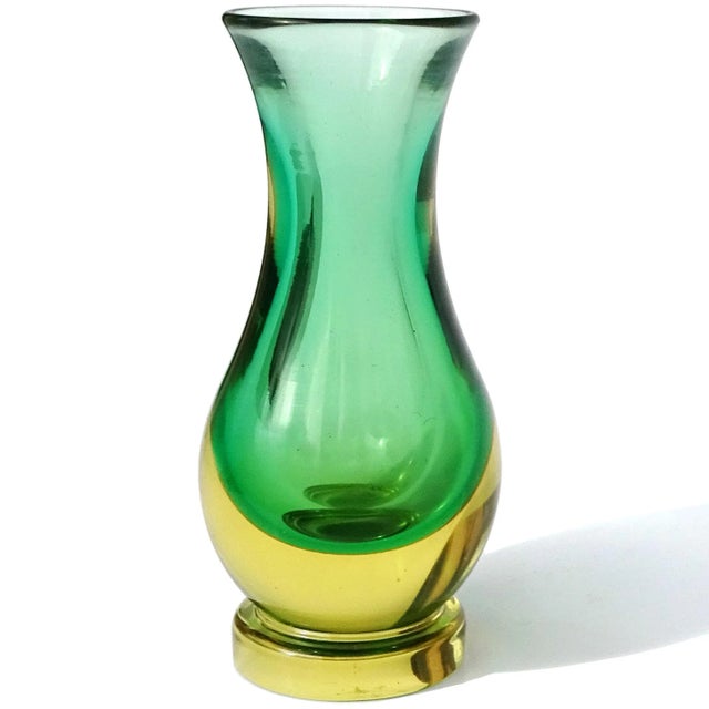 Mid-Century Modern Murano Seguso Vetri d'Arte Sommerso Green Yellow Italian Art Glass Vintage Footed Flower Bud Vase For Sale - Image 3 of 5