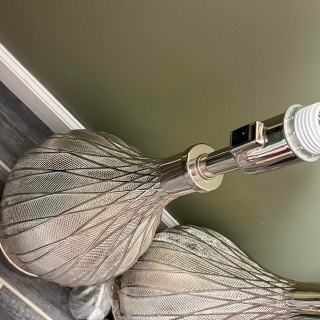 Chapman Manufacturing Company Vintage Pair Chapman Luxury Silver Teardrop Glass Table Lamps Heavy Ribbed Decor For Sale - Image 4 of 11