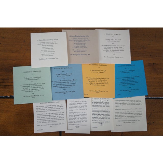 Set of 12 Metropolitan Museum of Art Sterling Silver Silverplate Snowflake Ornaments For Sale - Image 11 of 12