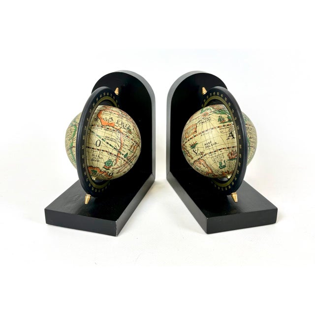 Mid-Century Modern Vintage Hong Kong Globe Bookends, 1970s, Set of 2 For Sale - Image 3 of 7