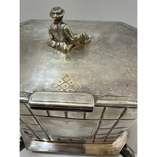 Victorian Jonas Bowen & Son 1880 Victorian Silver Plated Biscuit or Trinket Box For Sale - Image 3 of 12
