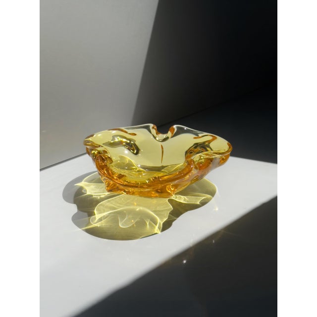 Mid-Century Modern Murano Ashtray in Yellow, 1960s, in Flawless conditions. Designed 1960 to 1969
