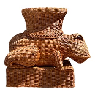 Vintage Woven Rattan Frog Table For Sale
