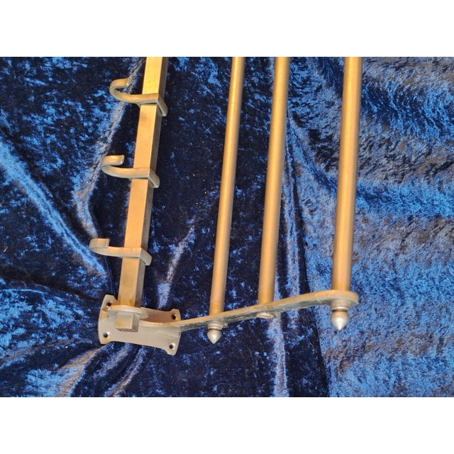 French Art Deco Wall-Mounted Coat Rack in Nickel-Plated Metal, 1930s For Sale - Image 6 of 8
