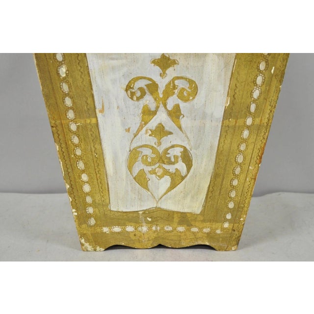 Vintage Italian Florentine Hollywood Regency Gilt Giltwood Wastebasket Trash Can For Sale - Image 4 of 17