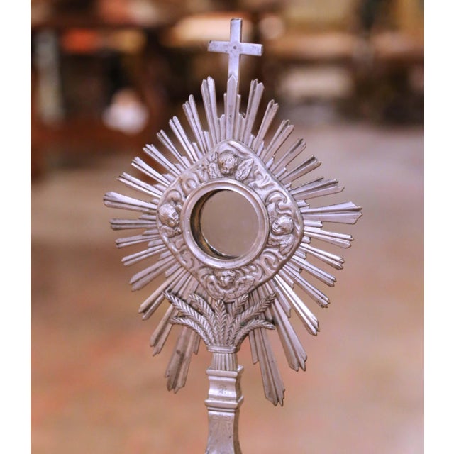 French 19th Century French Silvered Bronze Catholic Ostensoir Monstrance With Sunburst For Sale - Image 3 of 8