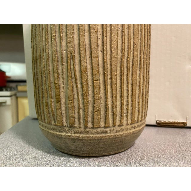 Frank Willet Studio Pottery Incised Vertical Line Vase For Sale - Image 4 of 11