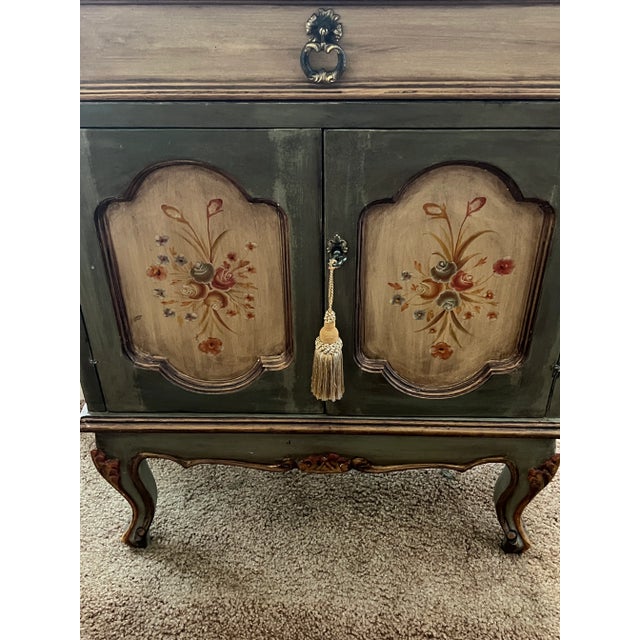 Cabinet to fit in any room, bright and colorful, Good storage with the one shelf, can also be removed. Back is plain, top...