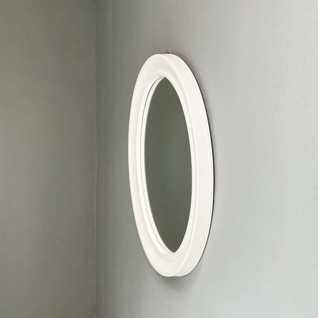 Glass Modern Oval White Plastic Mirror by Carrara & Matta, 1980s For Sale - Image 7 of 14