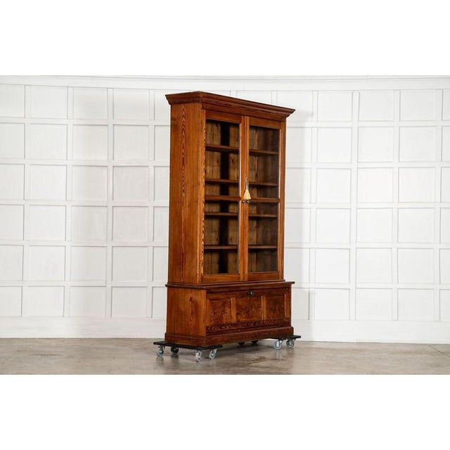 19th Century English Glazed Pine Bookcase, 1880 For Sale - Image 3 of 17