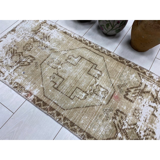 1960s Small Ethnic Oushak Carpet For Sale - Image 5 of 6