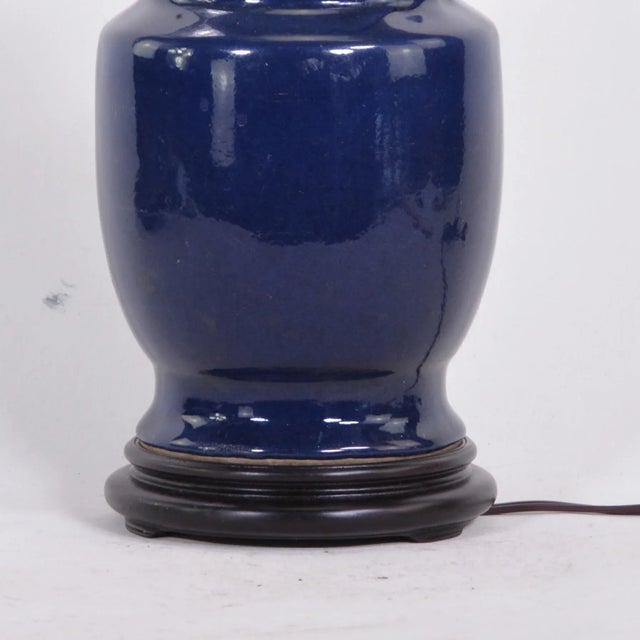 Chinese Blue Glaze Vase Table Lamp at the End of the 19th Century For Sale In New York - Image 6 of 7
