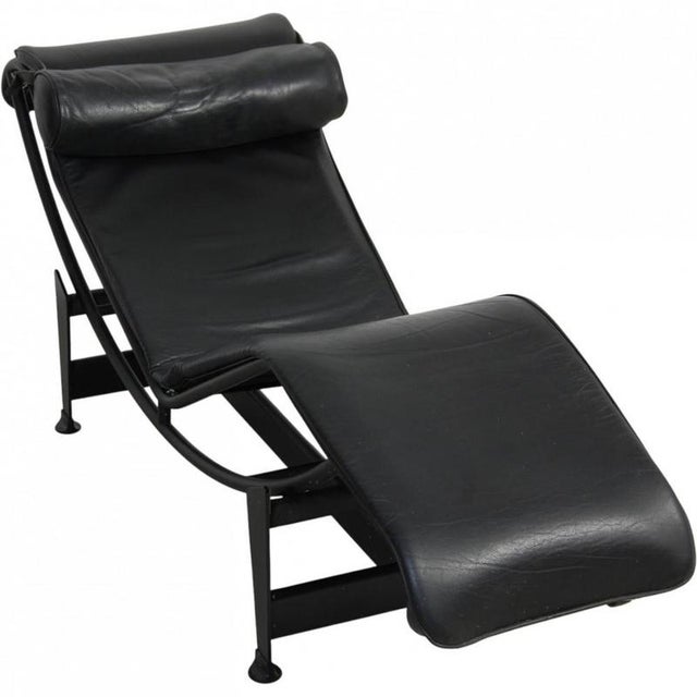 LC4 Chaise Lounge in Black Leather by Le Corbusier, 2000s For Sale - Image 12 of 12