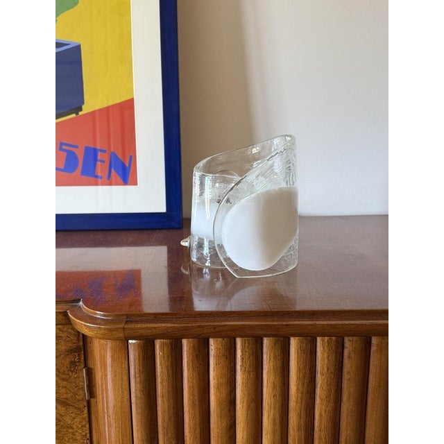 Murano blown glass sculptural table lamp La Murrina Italy 1970s white striped glass, chromed metal H 18,5 × 18 cm diam....