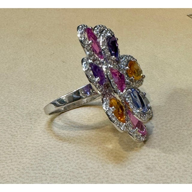 11 Ct Fine Multi Sapphire & 3 Ct Diamond Cocktail Flower Ring in 18 Kt Gold 6.5 For Sale - Image 4 of 18