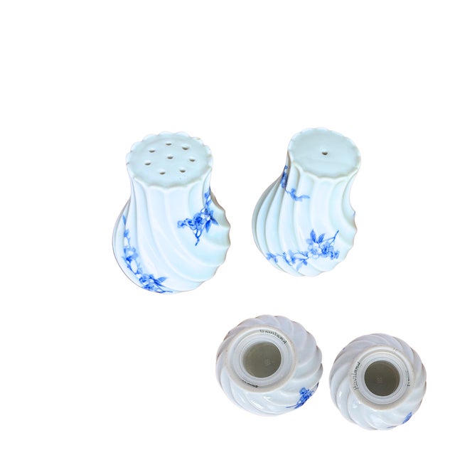 Porcelain Dinnerware Set from Haviland Limoges, 1950, Set of 82 For Sale - Image 3 of 11