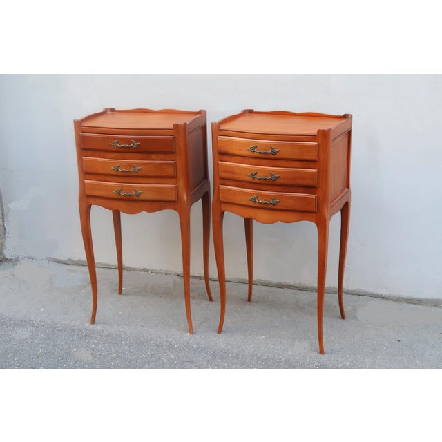 1960s Pair of French Louis XV Style Side Tables Nightstands For Sale - Image 4 of 13