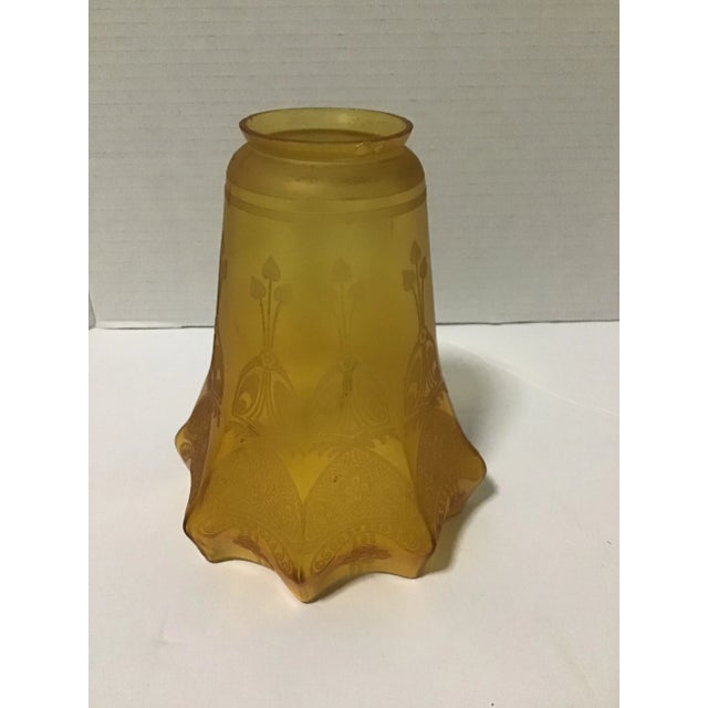 Henri Mathieu Mid 20th Century French Art Deco Amber Etched Glass Lamp Shade For Sale - Image 4 of 8
