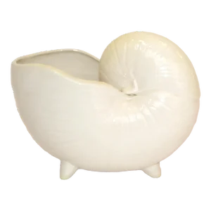 1980 Japanese Fitz and Floyd Style Hand Crafted Beige Ceramic Nautilus Seashell Sculpture