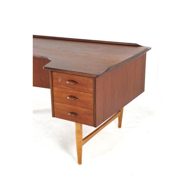Peter Løvig Nielsen was a Danish designer best known for his elegant and functional furniture designs. Born in 1931, his...