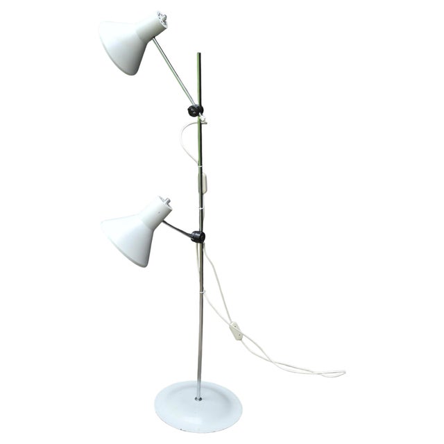 Mid-Century Modern White Twin Head Standard Lamp by G. A. Scott for Maclamp, England, 1970s For Sale - Image 6 of 13