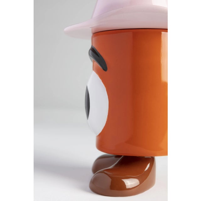 A multipurpose container becomes a strange creature and an emotional object with an iconic personality. Starting from the...