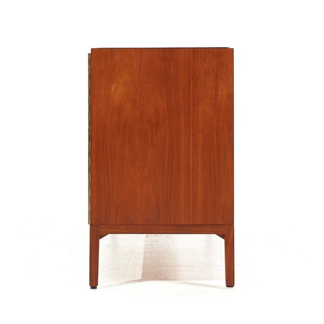 Paul McCobb for Calvin Mid Century Vitrolite and Bleached Mahogany Credenza For Sale In Chicago - Image 6 of 12