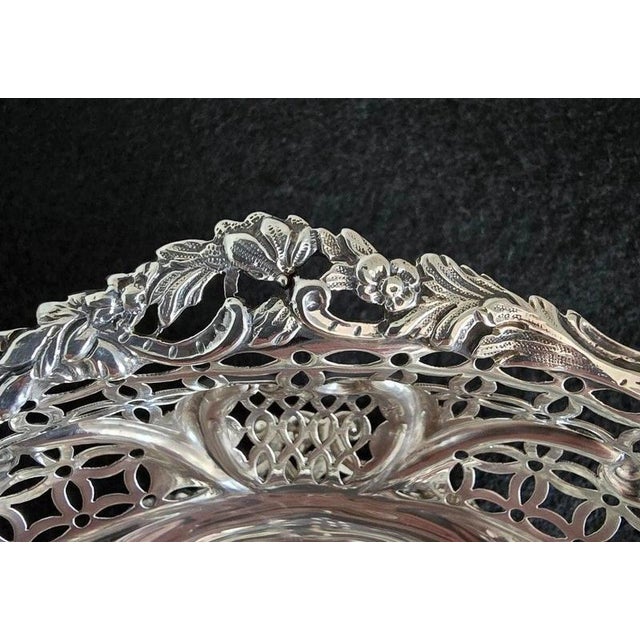 Antique Victorian Sterling Silver Navette Bon Bon Dish from William Comyns, 1889 For Sale - Image 11 of 18