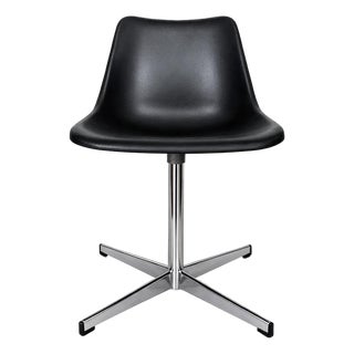 Vintage Swivel Chair with Black Shell and Chrome Base by Robin and Lucienne Day, 1960s For Sale