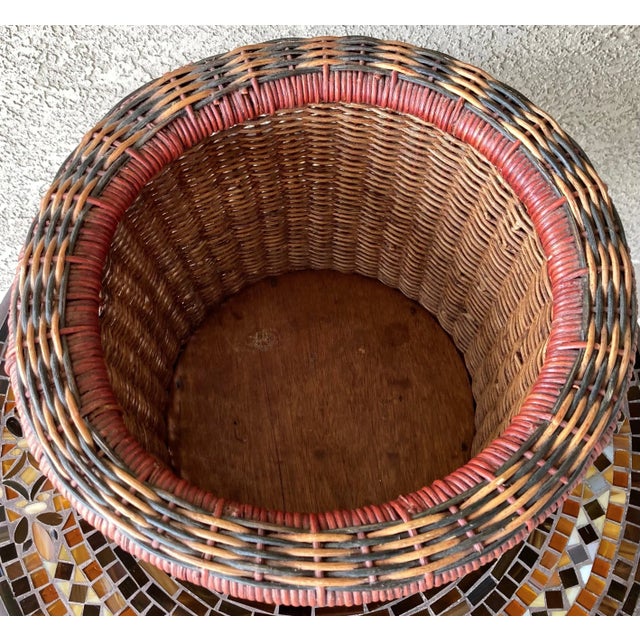 Stylish Late 20th-Century Rattan & Willow Pedestal Base Basket Cachepot For Sale - Image 9 of 12