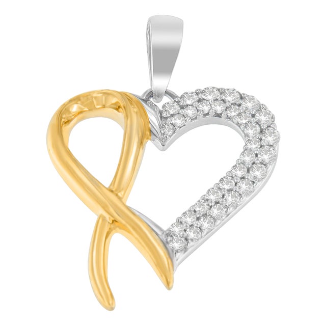 .925 Sterling Silver Two Toned 1/4 cttw Round Cut Diamond Pendant Necklace (H-I, I2-I3) For Sale